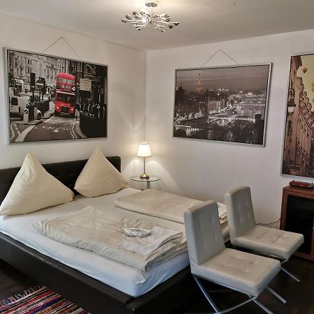 Appartement Kn Kahtan Boarding House à Munich Extérieur photo