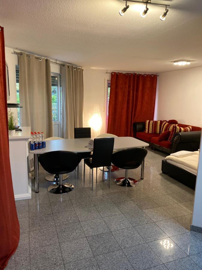 Appartement Kn Kahtan Boarding House à Munich Extérieur photo