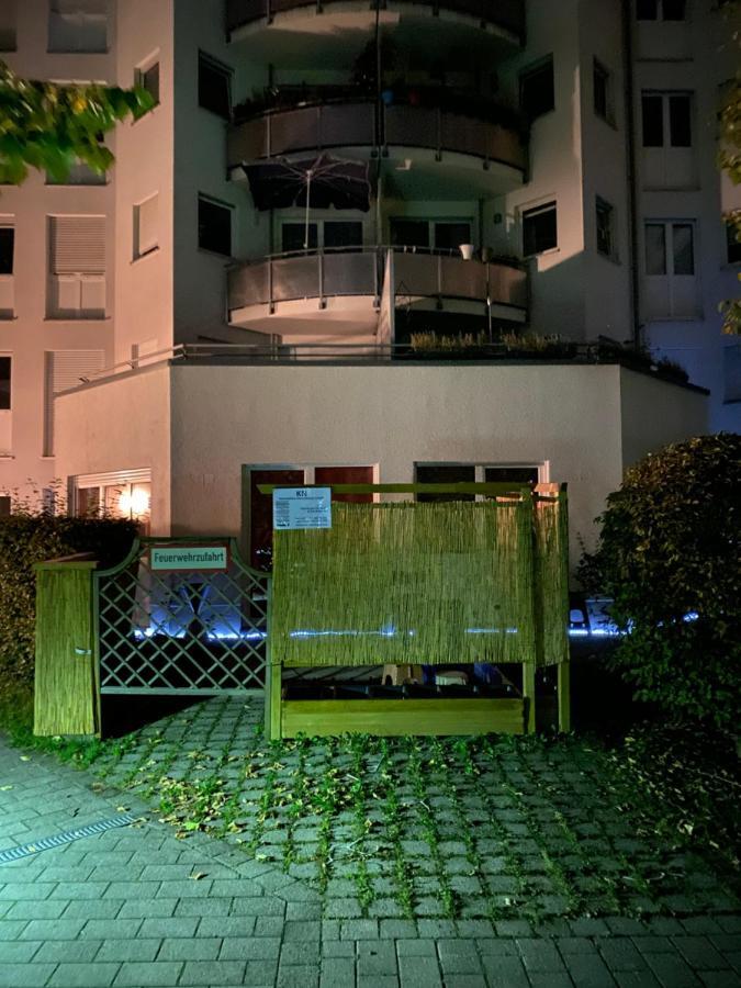Appartement Kn Kahtan Boarding House à Munich Extérieur photo