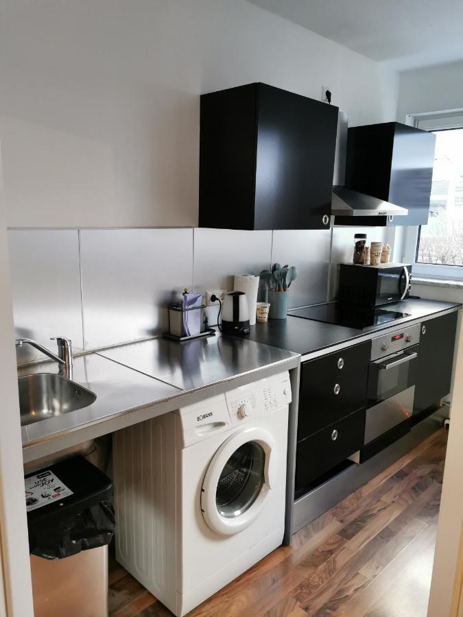Appartement Kn Kahtan Boarding House à Munich Extérieur photo