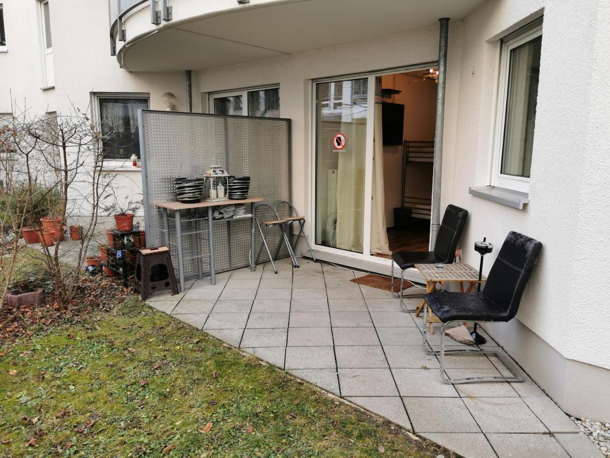 Appartement Kn Kahtan Boarding House à Munich Extérieur photo