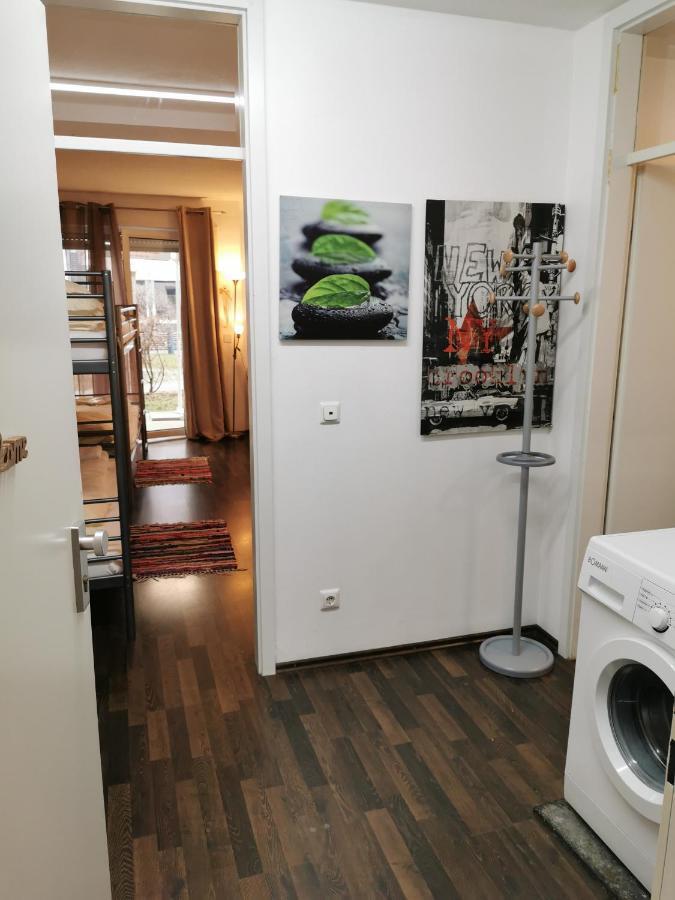 Appartement Kn Kahtan Boarding House à Munich Extérieur photo